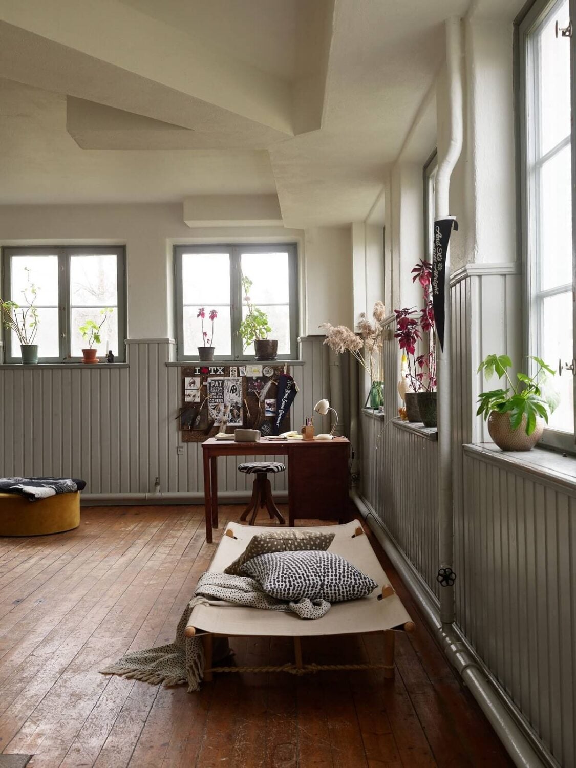 A Charming School Conversion in Sweden 25 large basement room