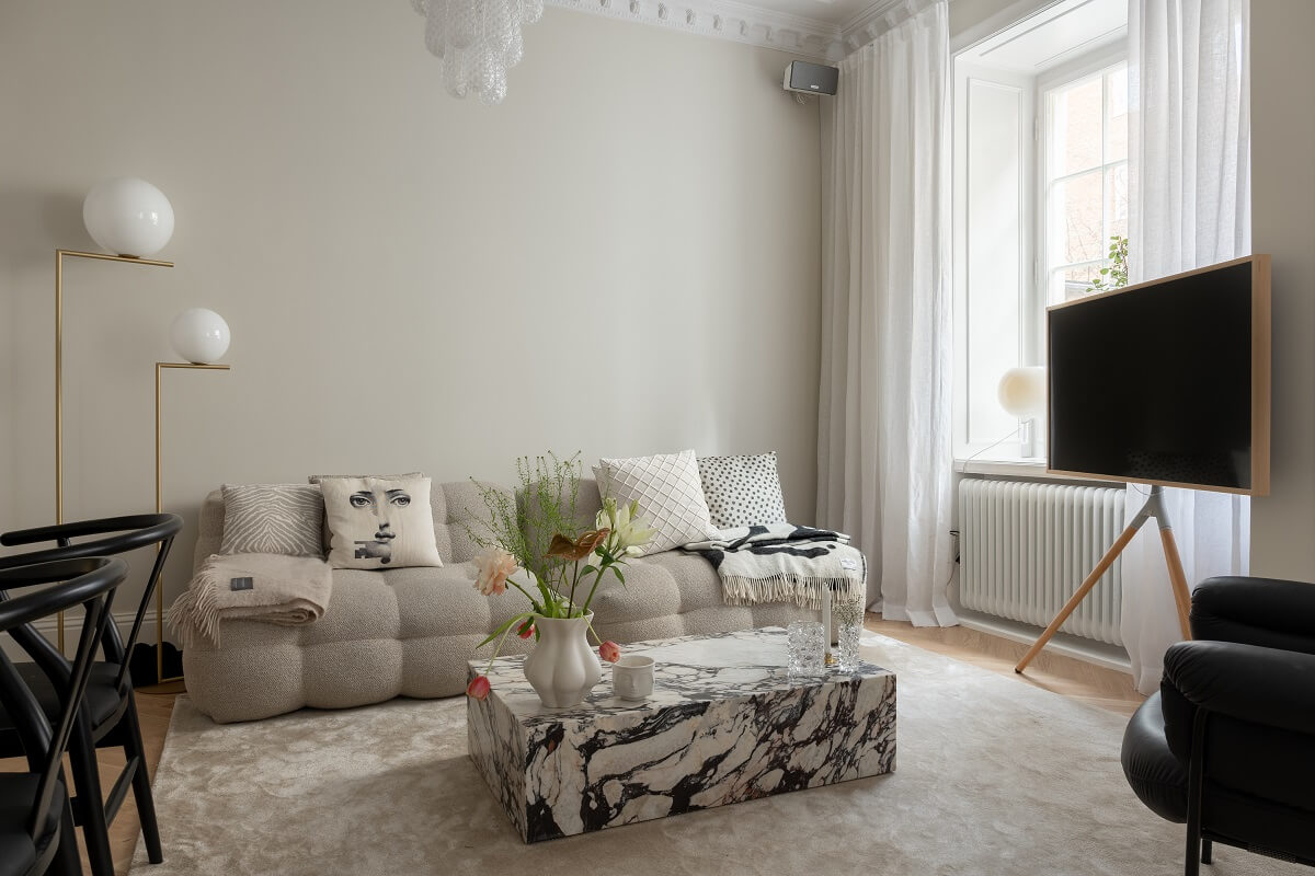 A Classic Look for a Swedish Apartment 4 light gray living room