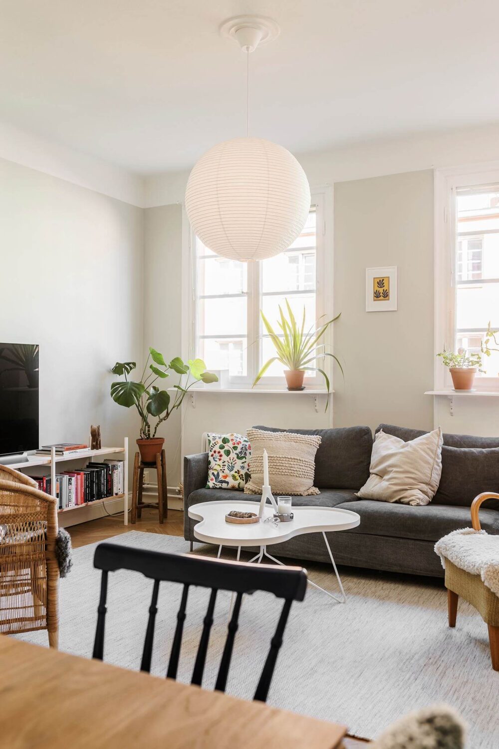 A Small Renovated 1920s Apartment in Stockholm 2 living room