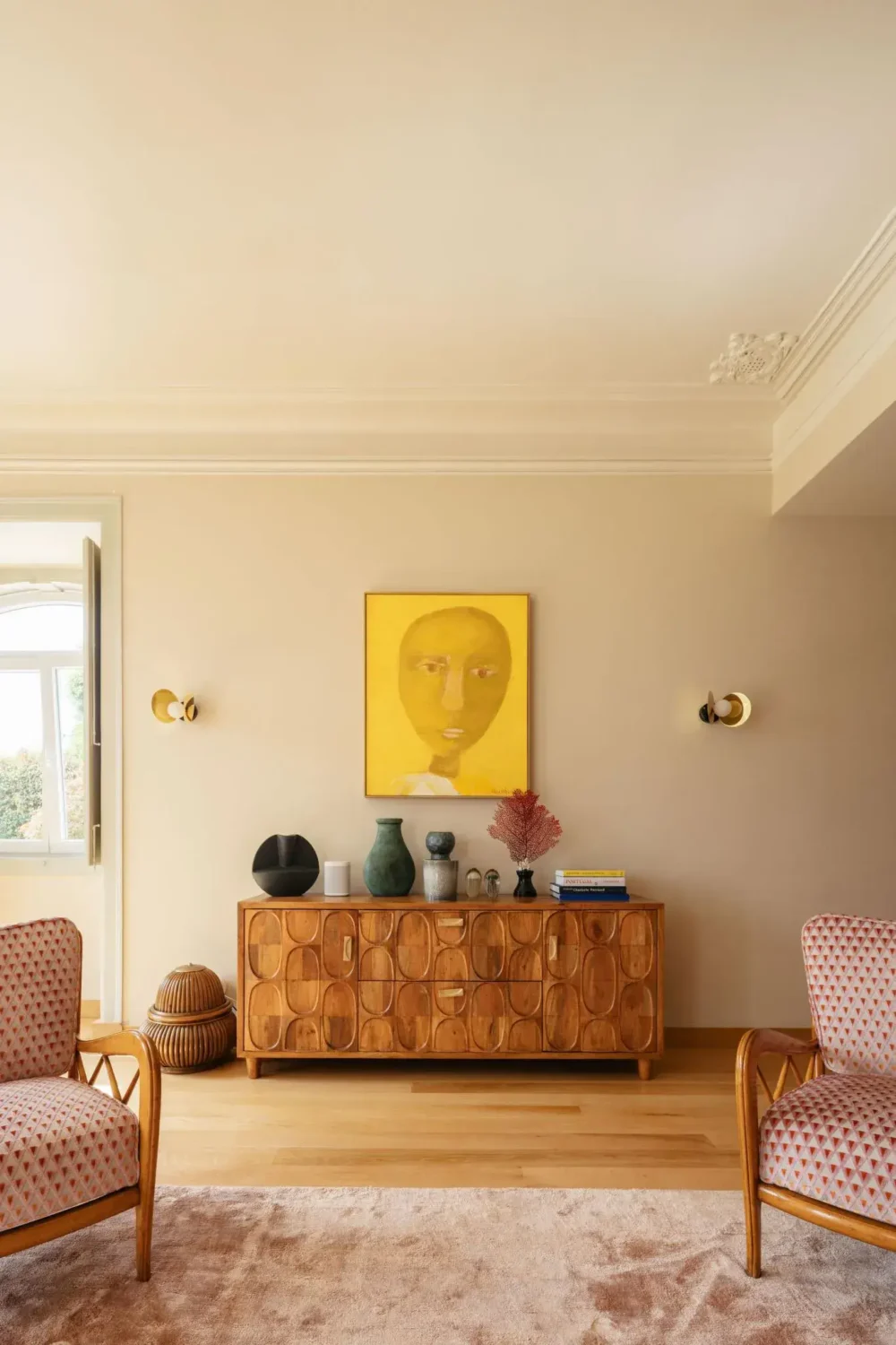 Color Touches in a Design Apartment in a Historic Villa 4 living room