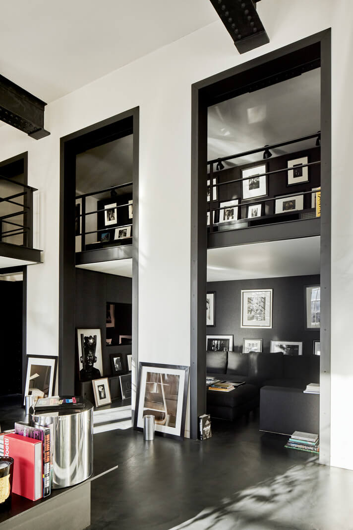 A Monochrome London Loft Filled with Art 6 monochrome loft apartment with art london nordroom