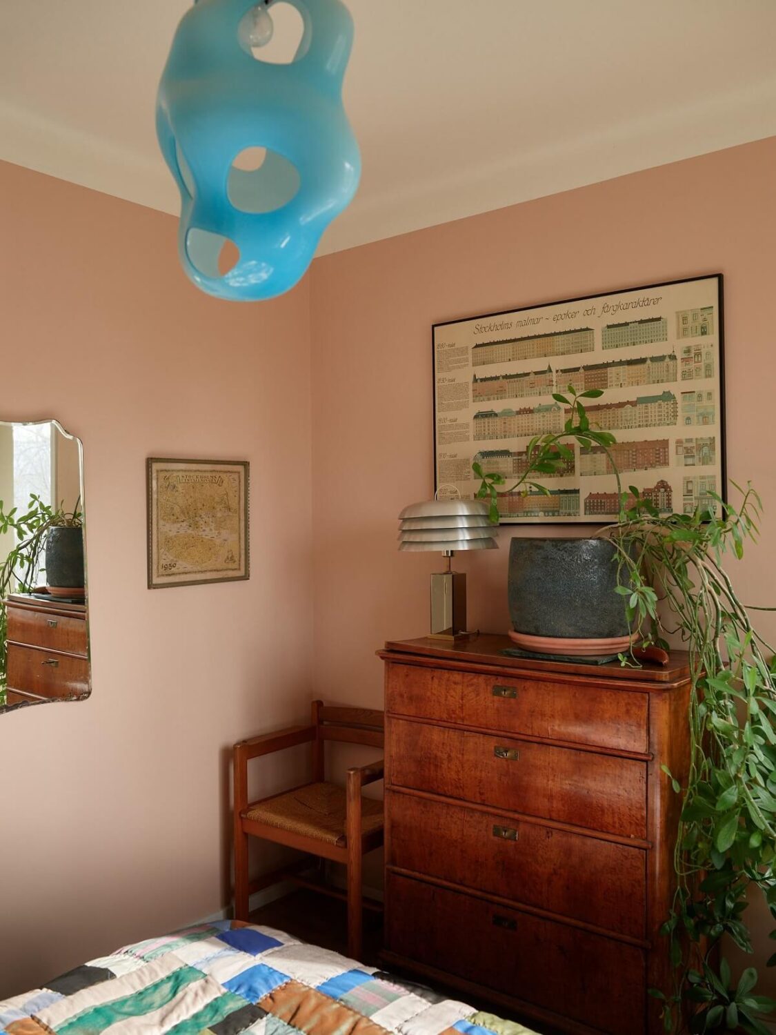 A Swedish Apartment with a Restored Original Kitchen 17 pink bedroom vintage dressers