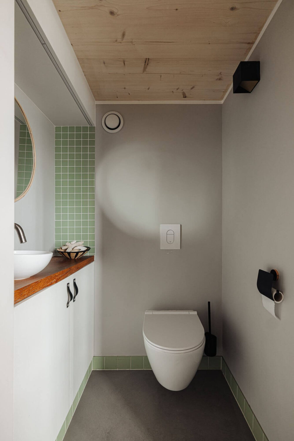 A Modern Loft-Style School Conversion in Amsterdam 13 powder room