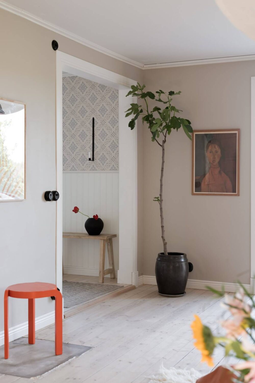 A Pink Swedish House with a Lovely Garden 6 red stool