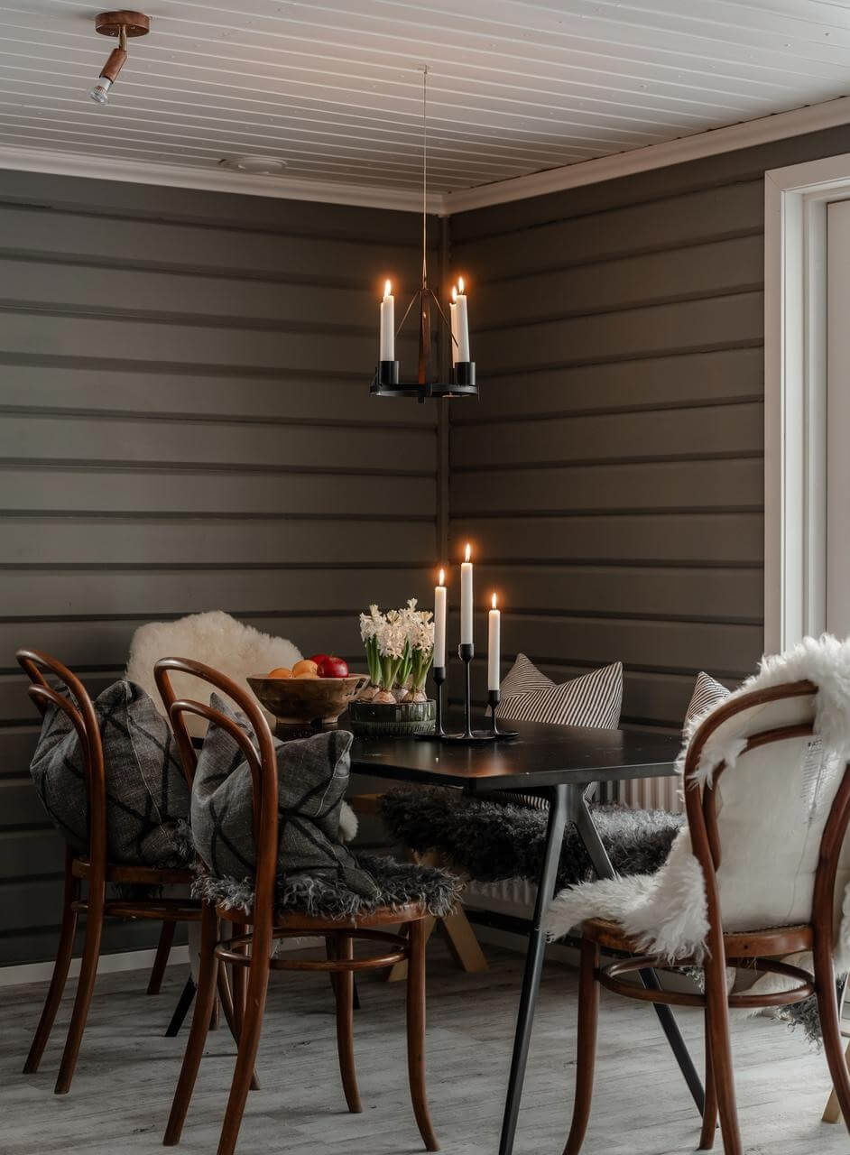 A Gray Swedish Log House Decorated for Christmas 5 rustic dining space in a swedish log house nordroom