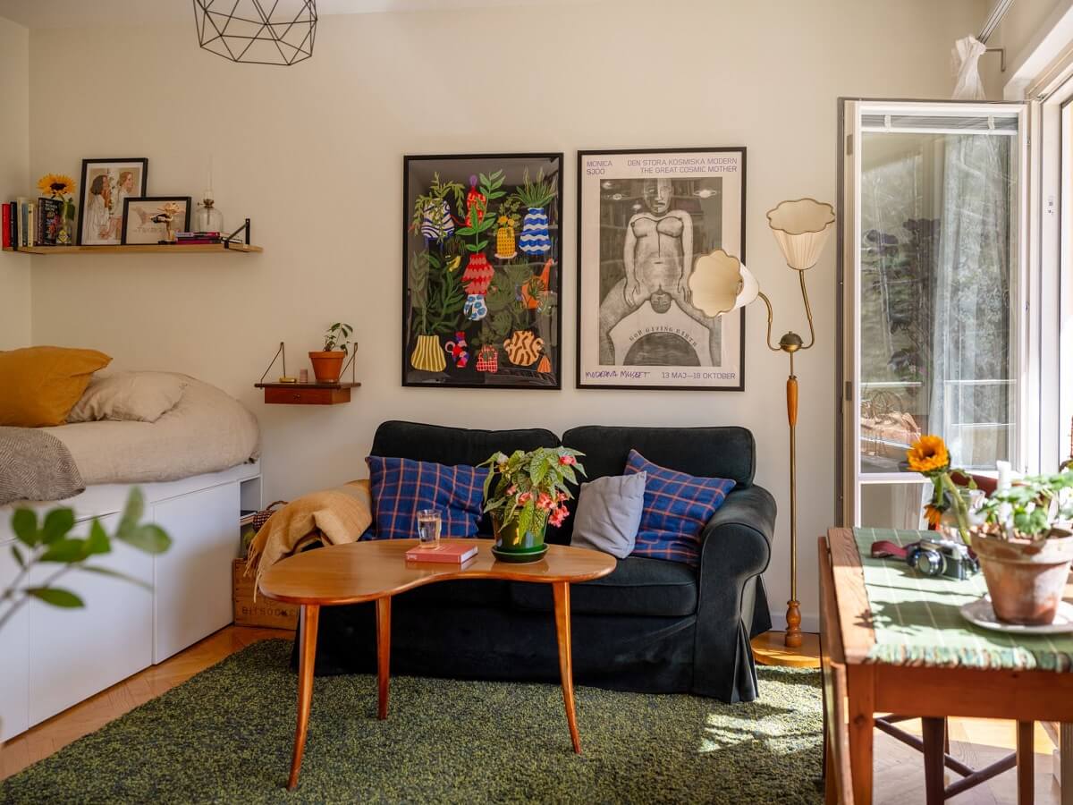 A Studio Apartment with Vintage Green Cabinets 2 studio apartment with green rug