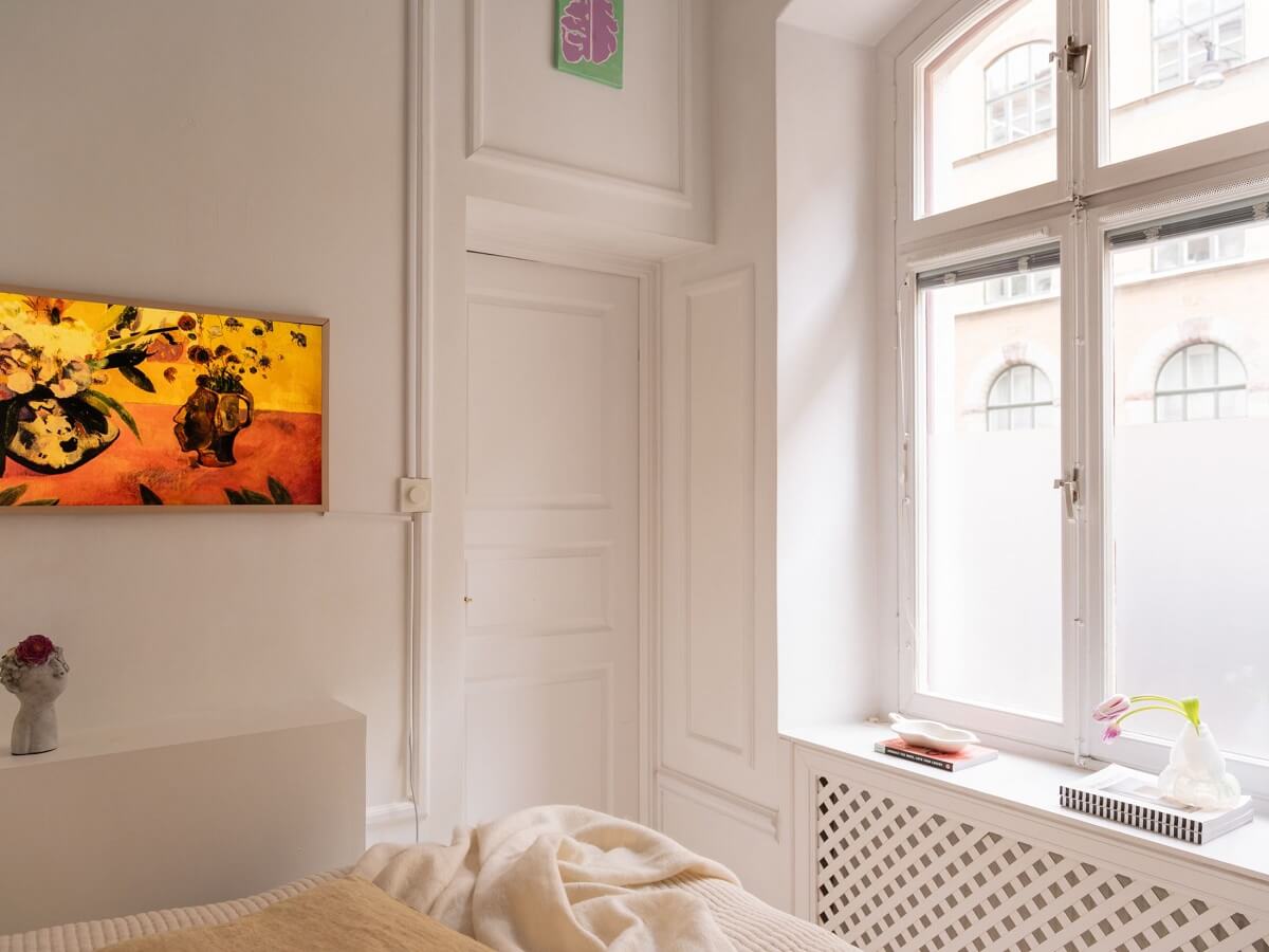 A Small, Tastefully Renovated Apartment in Stockholm 17 white bedroom