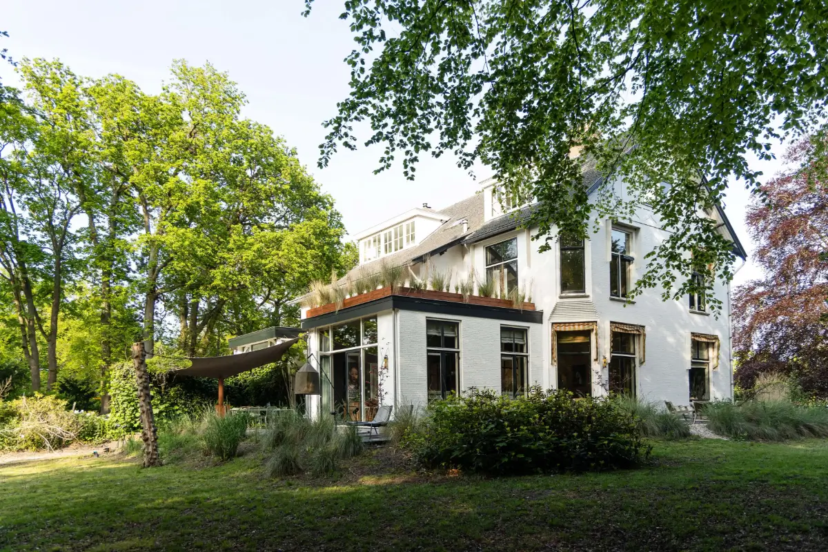 A Warm Atmosphere in a Historic Dutch Villa 35 white historic villa netherlands A Warm Atmosphere in a Historic Dutch Villa