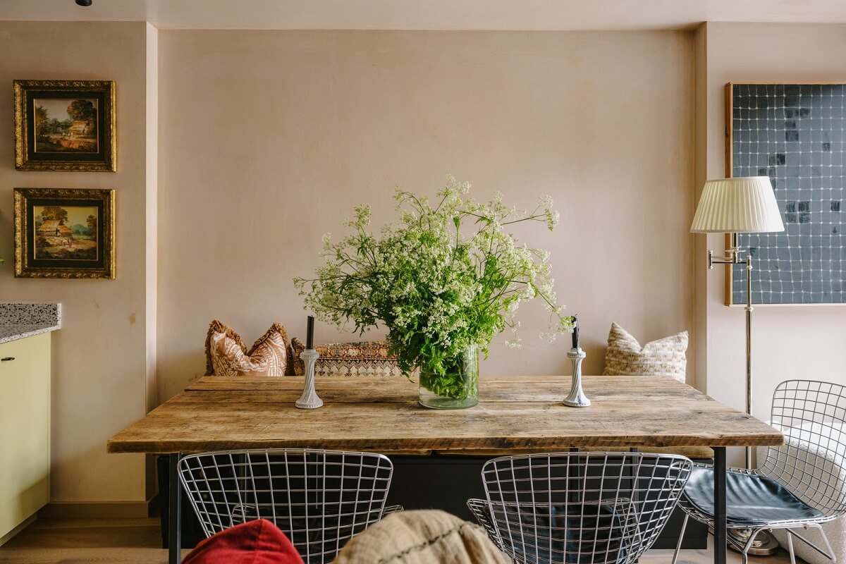 Warm Color Tones in a London Apartment with a Garden 2 wooden dining table