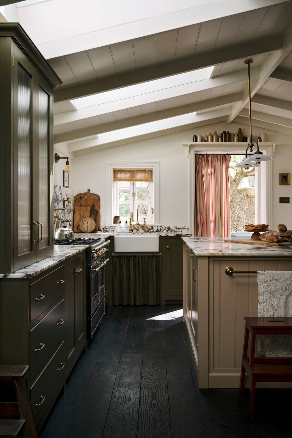 Best of 2024: Kitchens 25 1.TheRealShakerKitchen deVOL nordroom Best of 2024: Kitchens