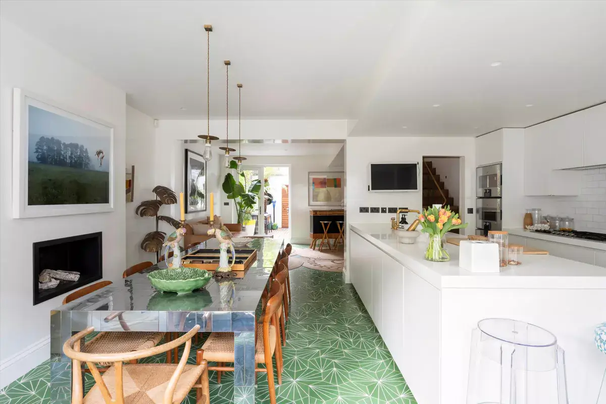 A Light Modern Home in a Historic Building Has a Colorful Bathroom 7 7d1cd07b 8bc6 418e 941e cceb76df7c1a 0 A Light Modern Home in a Historic Building Has a Colorful Bathroom