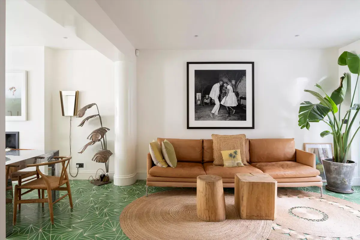 A Light Modern Home in a Historic Building Has a Colorful Bathroom 10 89d954f1 133f 4e1d ba5e 1c7d661483cf 0 A Light Modern Home in a Historic Building Has a Colorful Bathroom