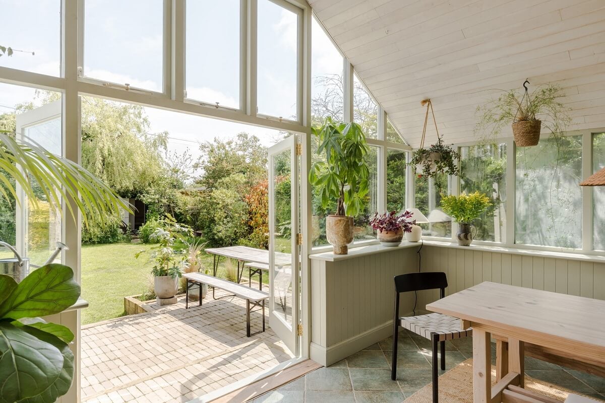A Blend of Old and New in an English Country House 11 baddlesmere 12 A Blend of Old and New in an English Country House