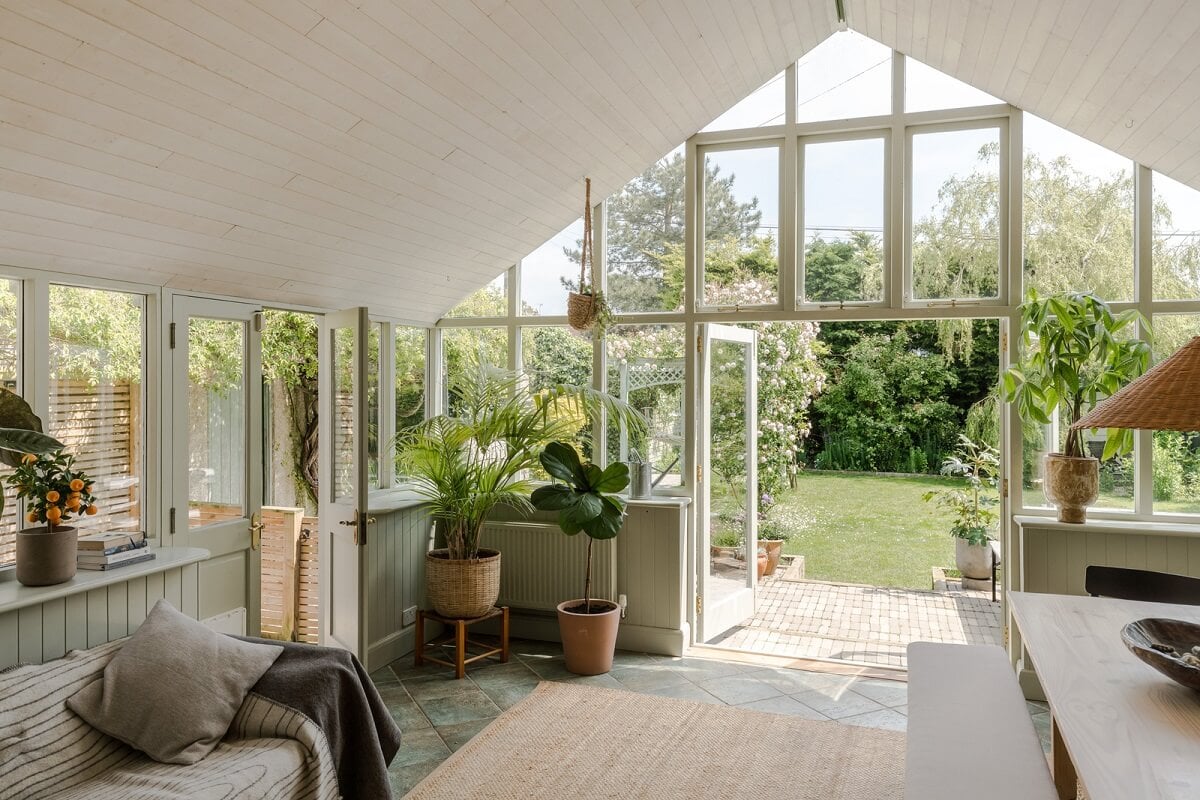 A Blend of Old and New in an English Country House 12 baddlesmere 13 A Blend of Old and New in an English Country House