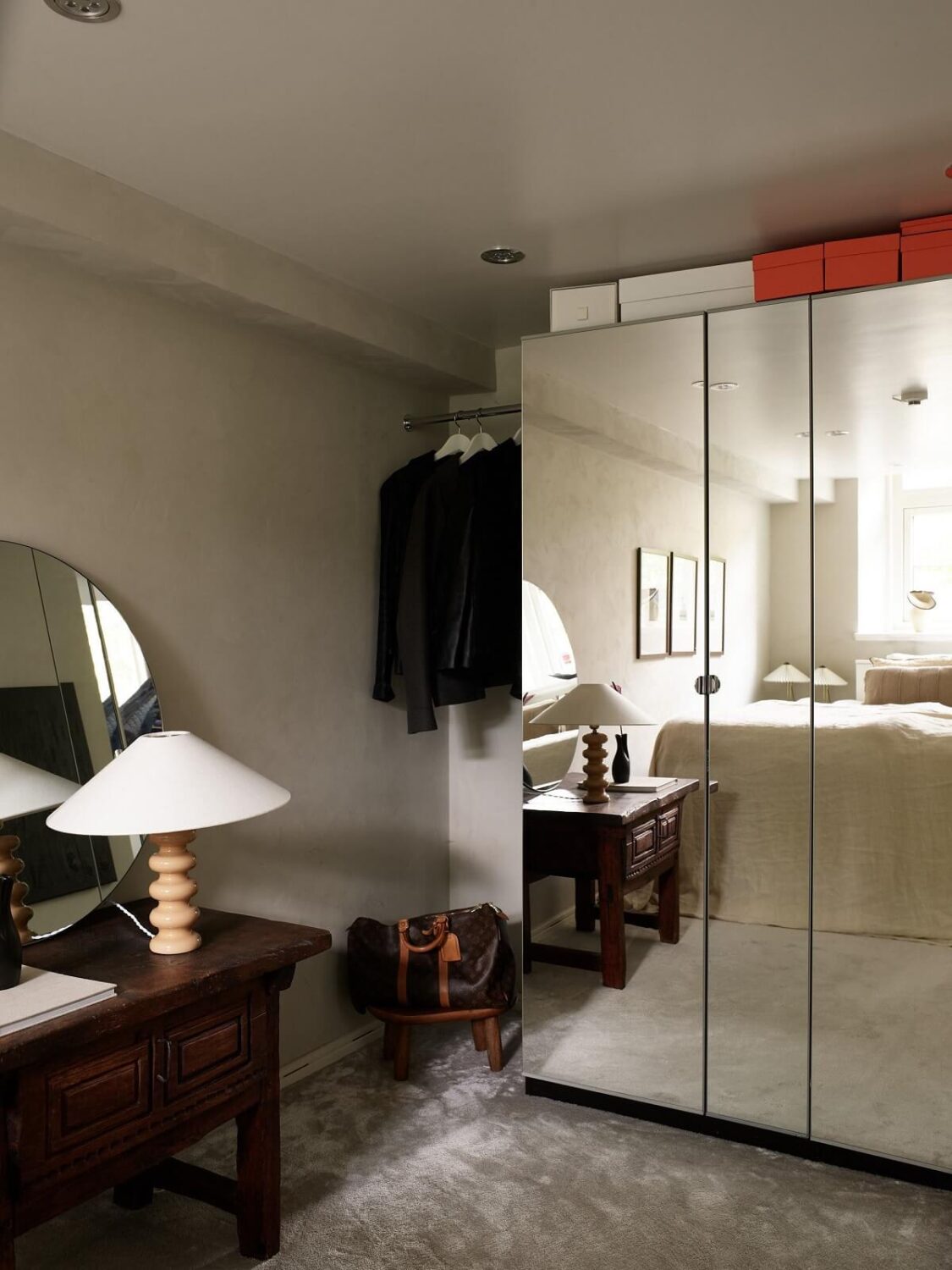 7 Simple Tricks To Make a Low Ceiling Look Taller 23 basement bedroom with mirrored wardrobes