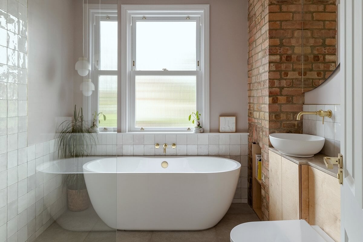 A London Terraced House with a Modern Kitchen Extension 13 bathroom brick wall