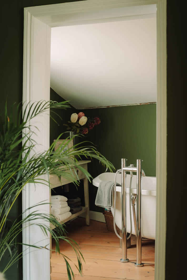 Colorful Rooms in an Elegant Georgian Home in England 16 bathroom with green walls
