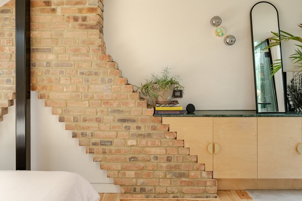 A London Terraced House with a Modern Kitchen Extension 17 bedroom brick detail