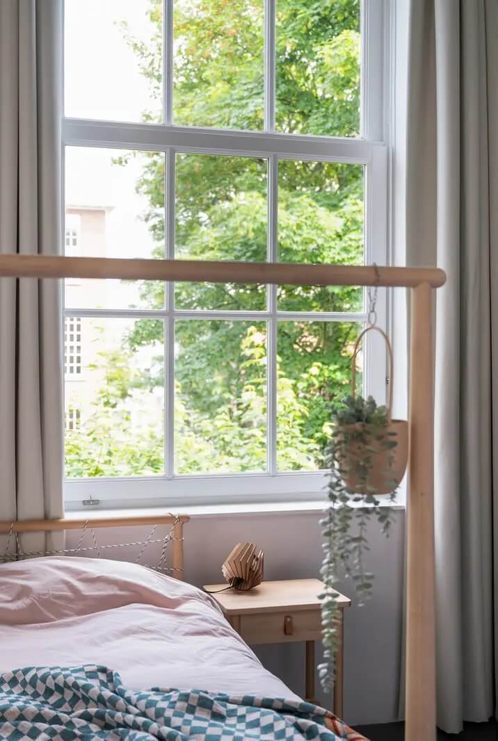 Loft Spaces in a Former School Conversion in Rotterdam 20 bedroom detail