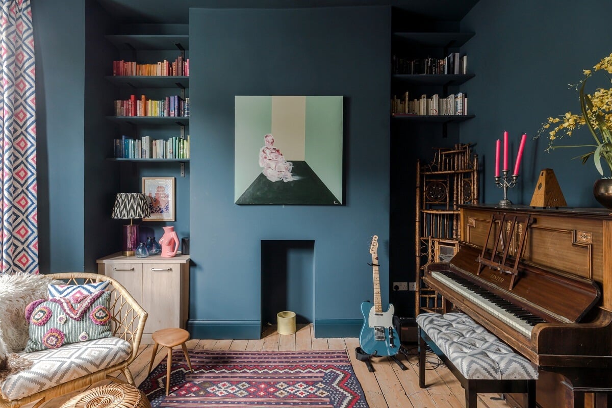 A London Home with an Oak-Framed Glazed Extension 2 blue living room bookshelves piano