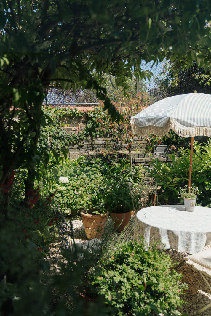 Rich Colors and Patterns in a London Townhouse 27 garden