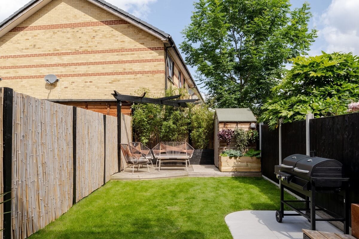 A London Terraced House with a Modern Kitchen Extension 21 garden