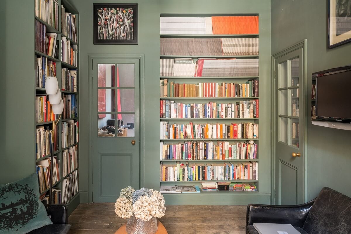 Heritage Colors and Original Details in a London Townhouse 6 green library room
