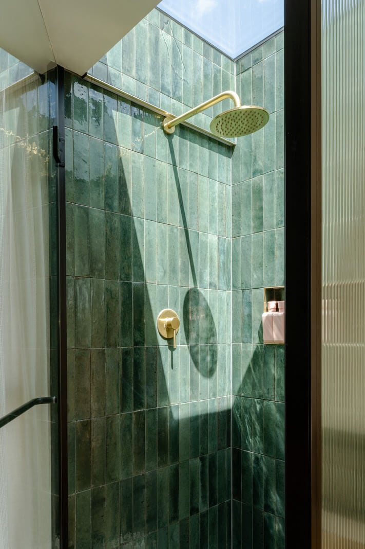 A London Terraced House with a Modern Kitchen Extension 20 green shower tiles and skylight nordroom
