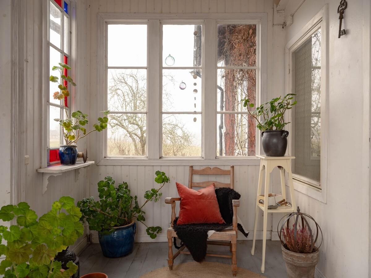 Original Character and Grand Rooms in a Swedish Country House 17 hallway