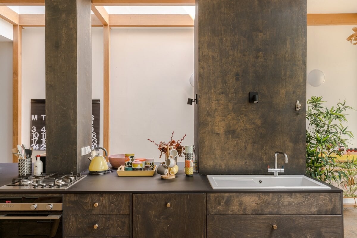A London Home with an Oak-Framed Glazed Extension 8 kitchen detail
