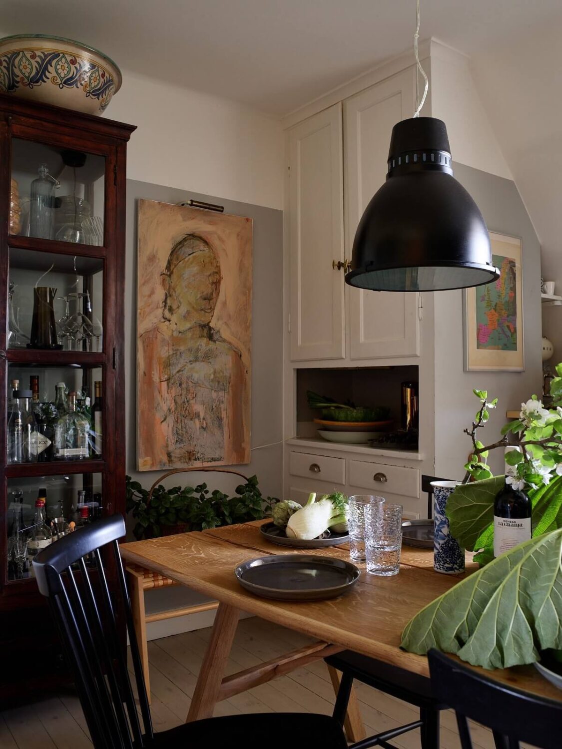 A Cozy Attic Apartment is a Charming Family Home 19 kitchen dining table