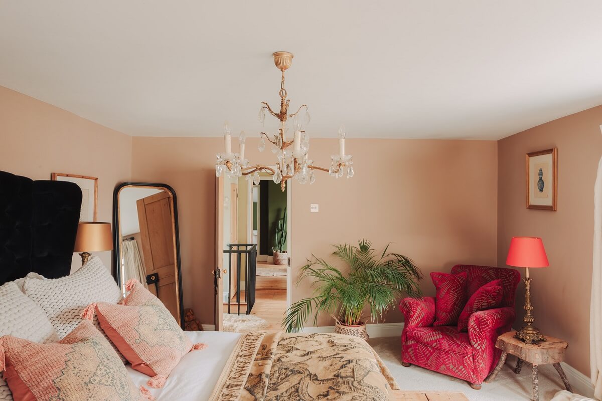 Colorful Rooms in an Elegant Georgian Home in England 11 pink bedroom