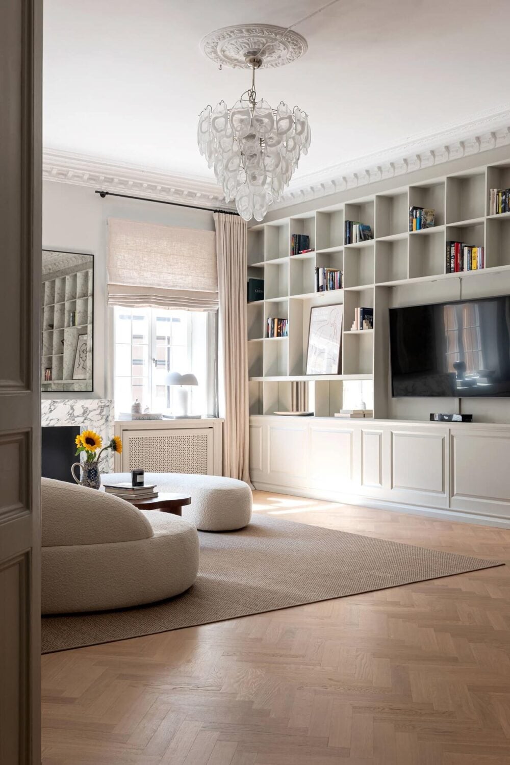 A Luxurious Renovated Turn-of-the-Century Apartment 2 rimage 2 A Luxurious Renovated Turn-of-the-Century Apartment