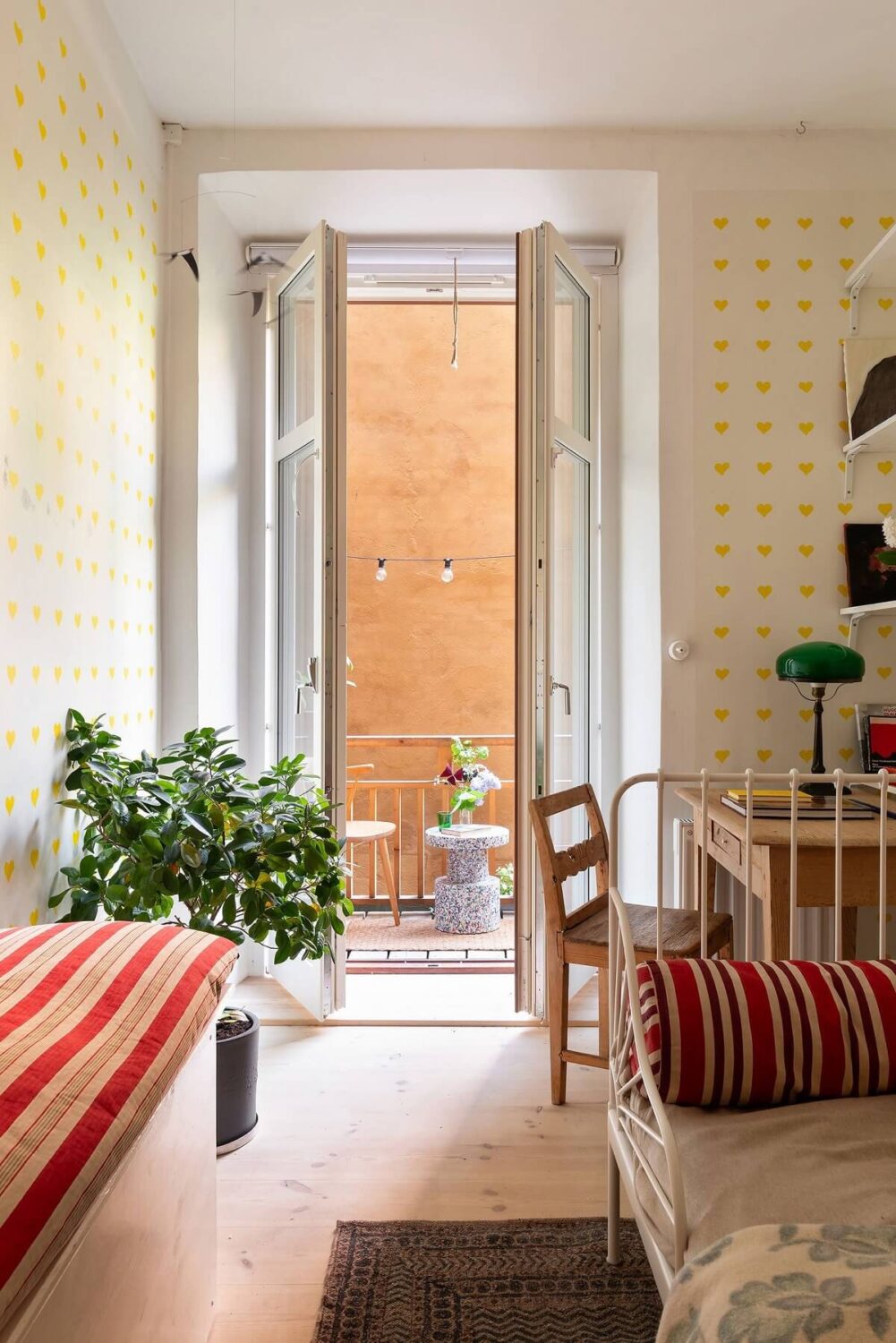 Light and Charming Rooms in a Historic Stockholm Apartment 15 small bedroom with heart wallpaper nordroom