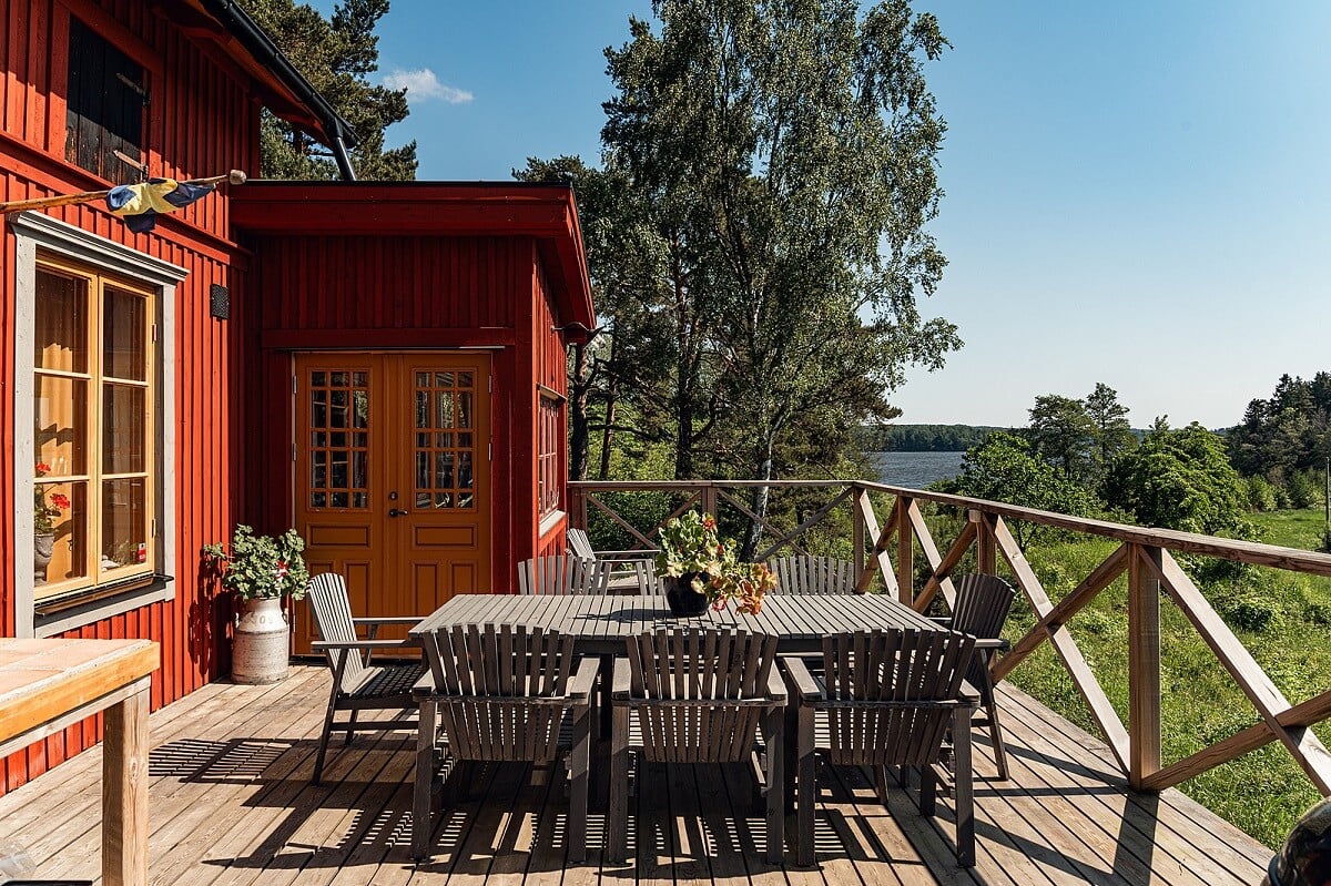 A Charming Historic Home with Views of the Lake 1 terrace with lake view