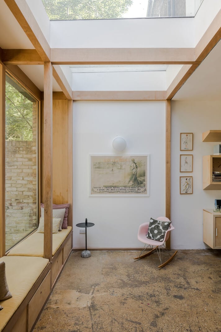 A London Home with an Oak-Framed Glazed Extension 7 window seat skylight