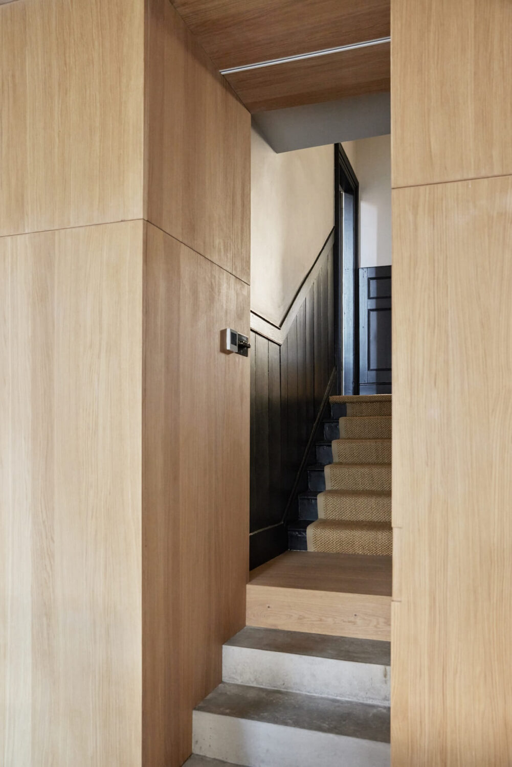 A Georgian Townhouse with a Modern Concrete Extension 15 wooen staircase