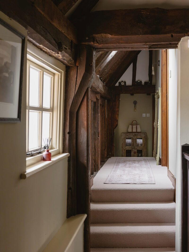 A Charming 17th-Century Farmhouse in England 12 5 2 2 A Charming 17th-Century Farmhouse in England