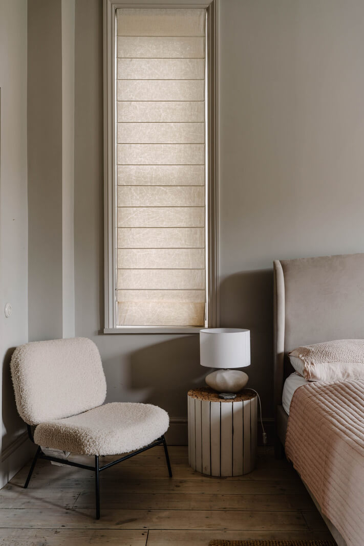 A Light Color Palette and Serene Rooms in a Stunning English Apartment 12 Wykeham House 27 A Light Color Palette and Serene Rooms in a Stunning English Apartment