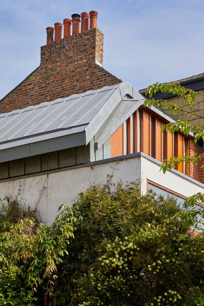 A Natural Material Palette and Light Filled Rooms in a London Home 21 a0O0X00000QXKpKUAX N82 webres A Natural Material Palette and Light Filled Rooms in a London Home