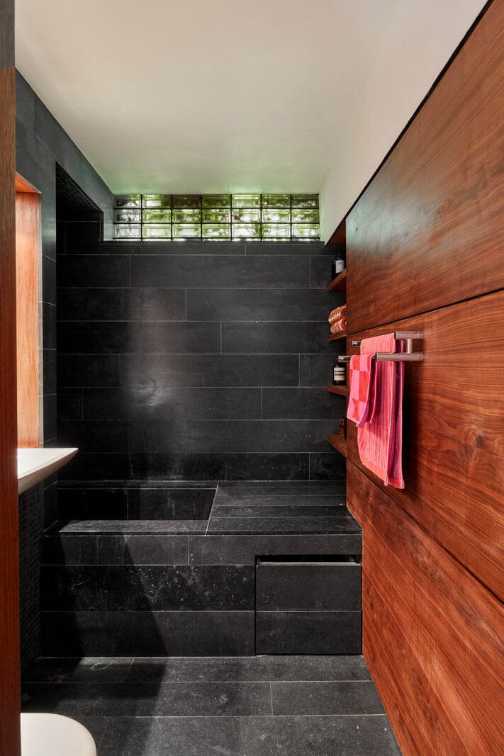A Natural Material Palette and Light Filled Rooms in a London Home 17 a0O0X00000QXKpKUAX N88 webres A Natural Material Palette and Light Filled Rooms in a London Home