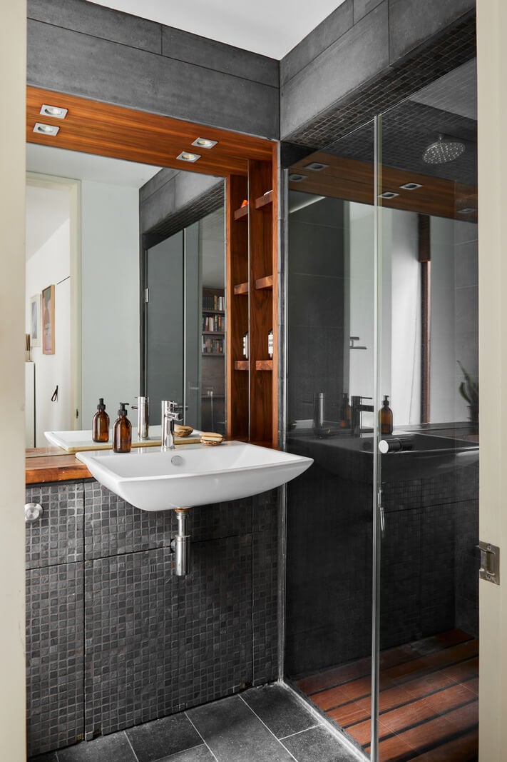 A Natural Material Palette and Light Filled Rooms in a London Home 18 a0O0X00000QXKpKUAX N92 webres A Natural Material Palette and Light Filled Rooms in a London Home