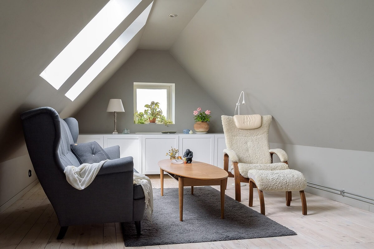 A Beautiful Family Home in a Grand 1930s Villa in Sweden 29 attic sitting room