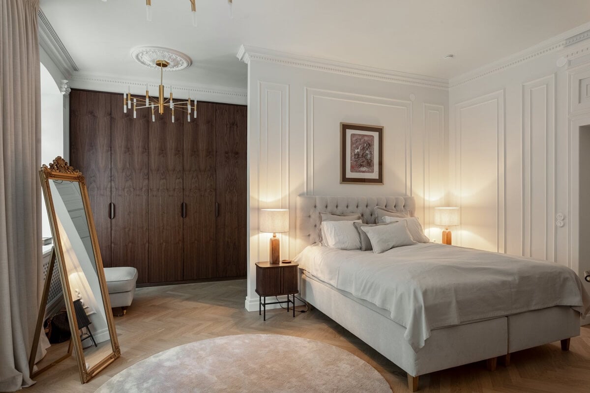 A Luxurious Stockholm Apartment with Period Features 15 bedroom hotel style with wardrobes