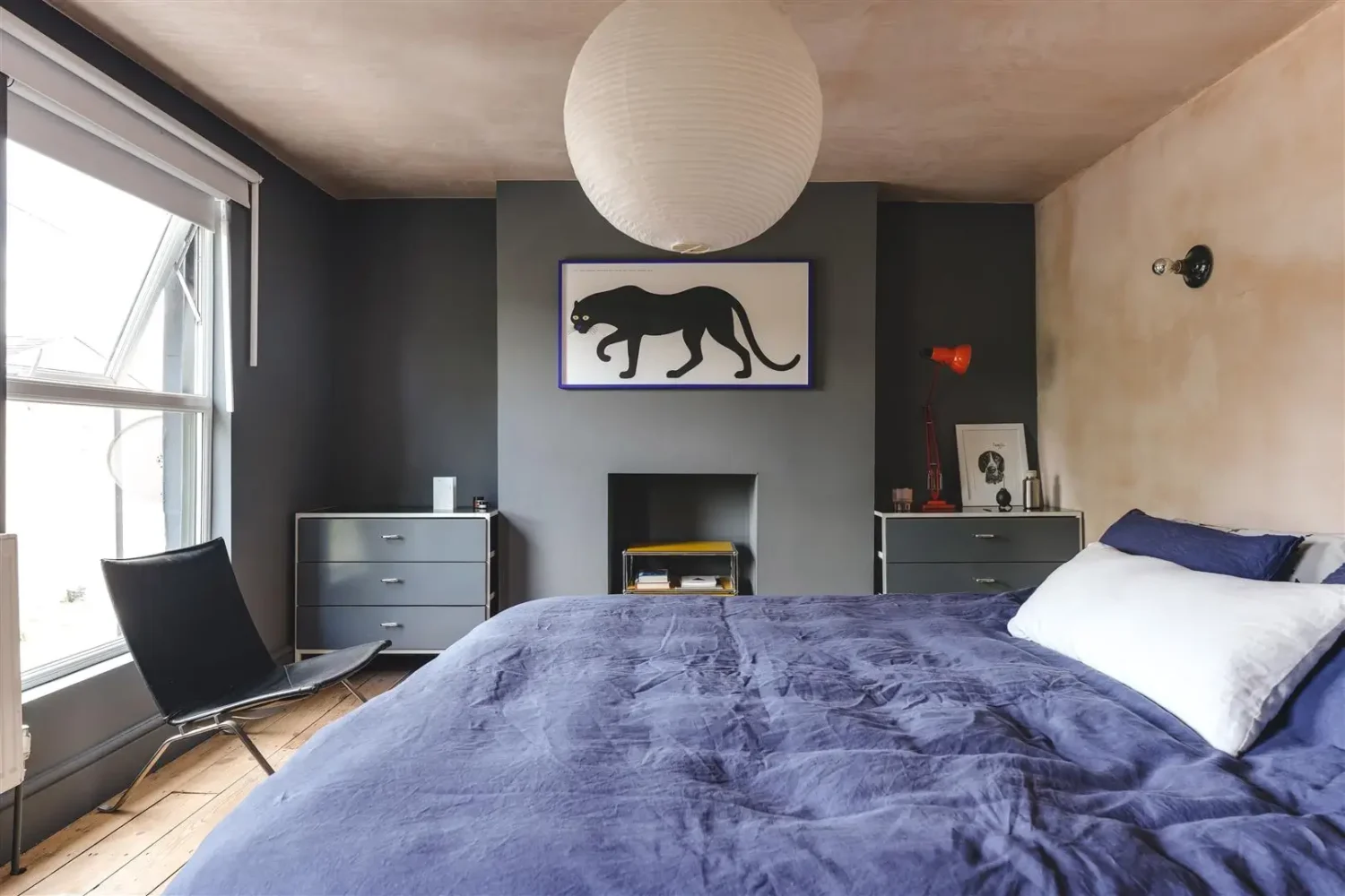 Open-Plan Rooms and Modern Furnishings in a London Home 13 bedroom with gray and pink walls