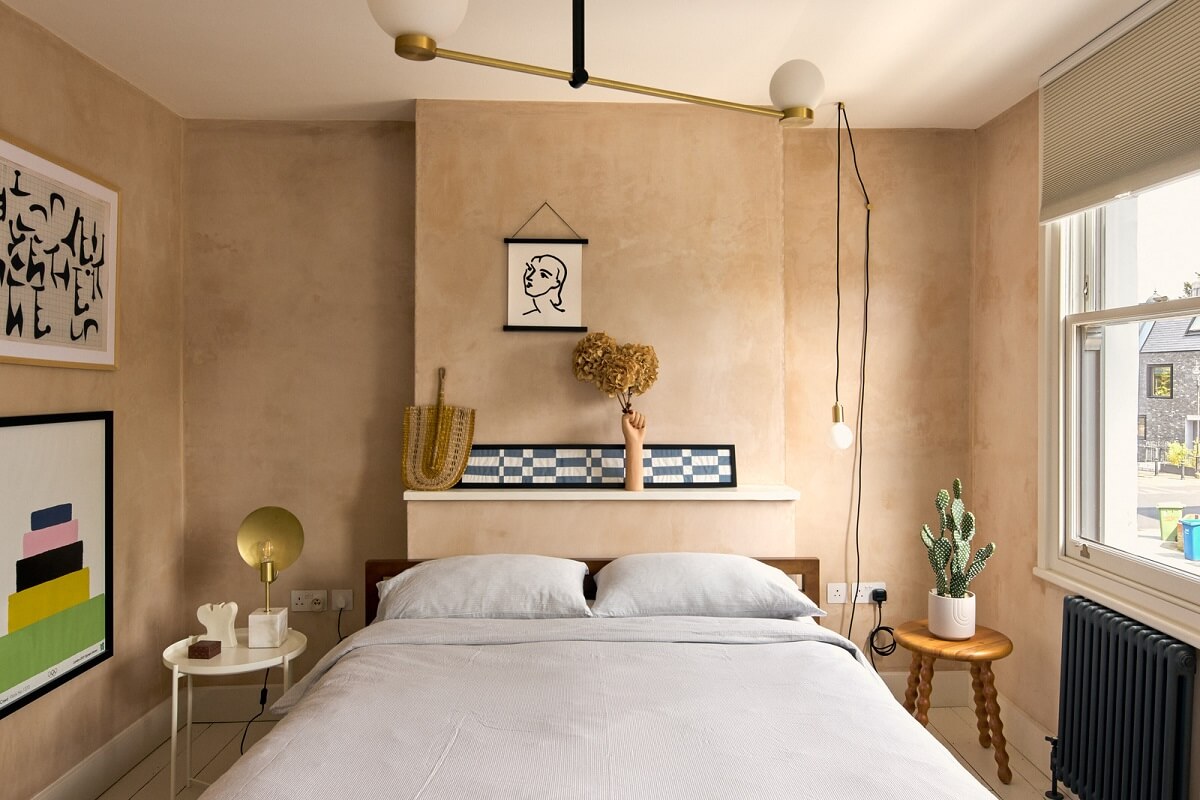 Douglas Fir and Natural Materials in a London Home 17 bedroom with plaster pink walls