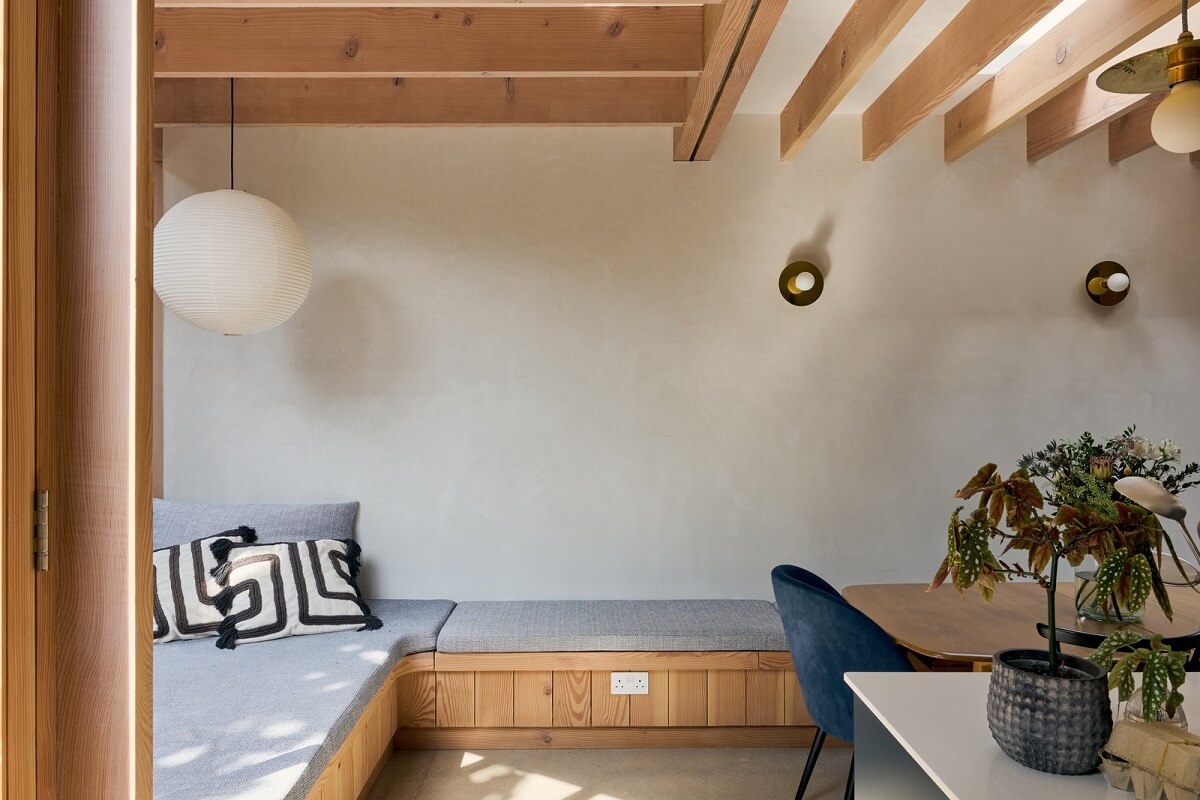 Douglas Fir and Natural Materials in a London Home 14 built in bench