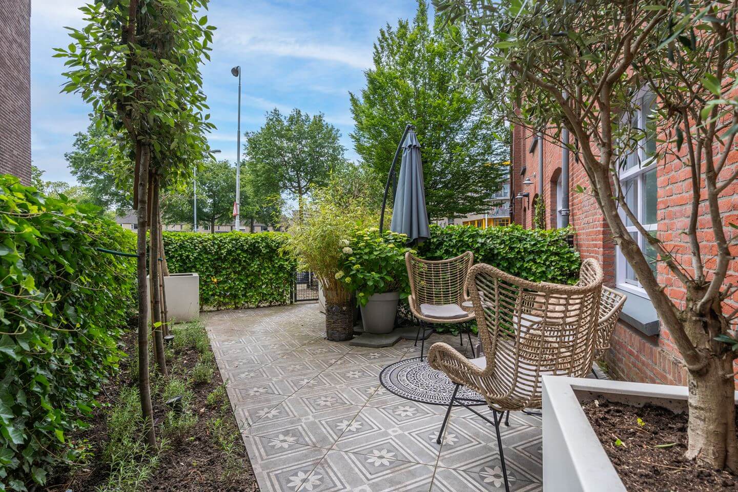 A Beautiful Loft Style Home in a Former Dutch Factory 14 city garden 1 A Beautiful Loft Style Home in a Former Dutch Factory