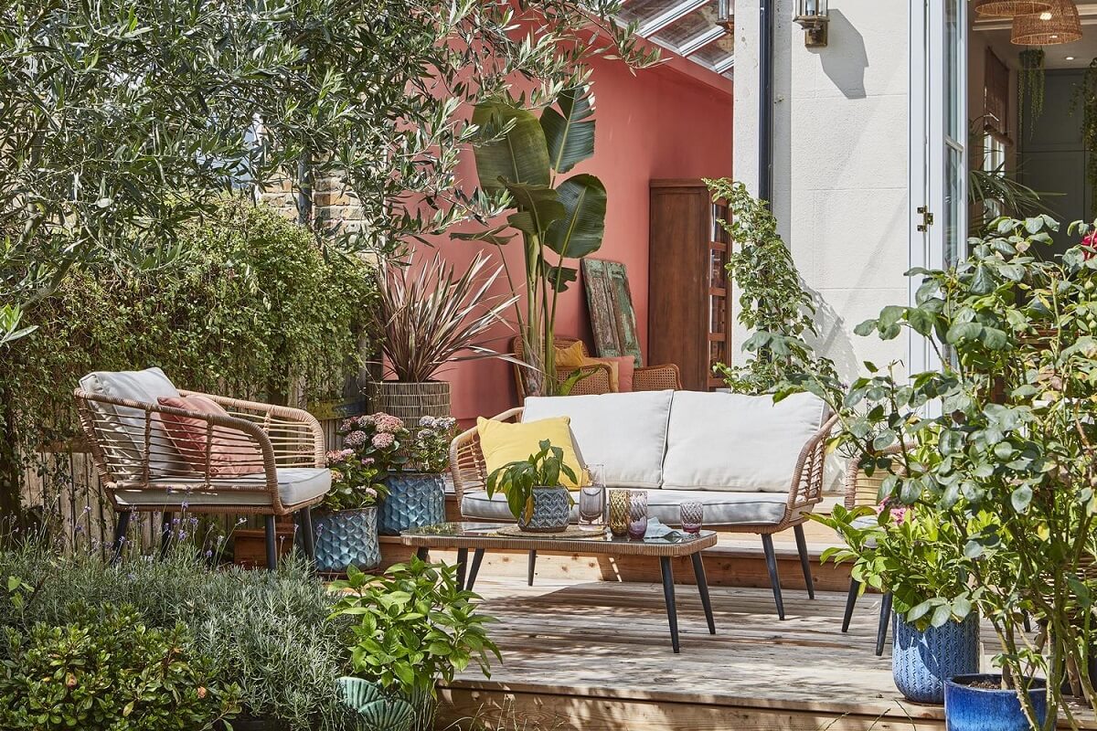 Playful Materials, Textures, and Colors in a London Home 23 cozy boho style garden