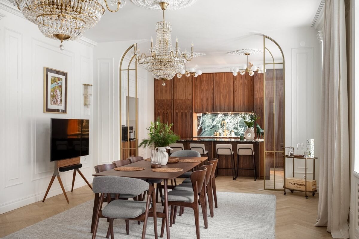 A Luxurious Stockholm Apartment with Period Features 4 dining room with kitchen